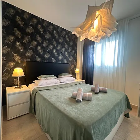 Aquamar شقة دينايا